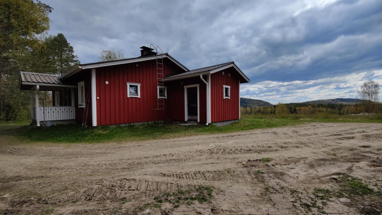 Maatilamatkailu Janisvaara Kolinkylä Buitenkant foto