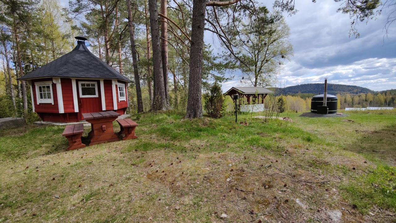 Maatilamatkailu Janisvaara Kolinkylä Buitenkant foto